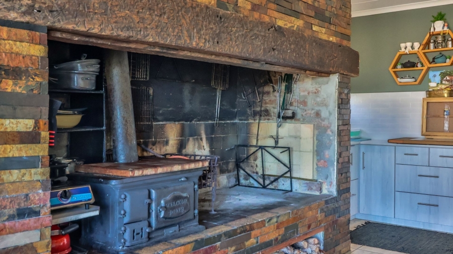 6 Bedroom Property for Sale in Franskraal Western Cape